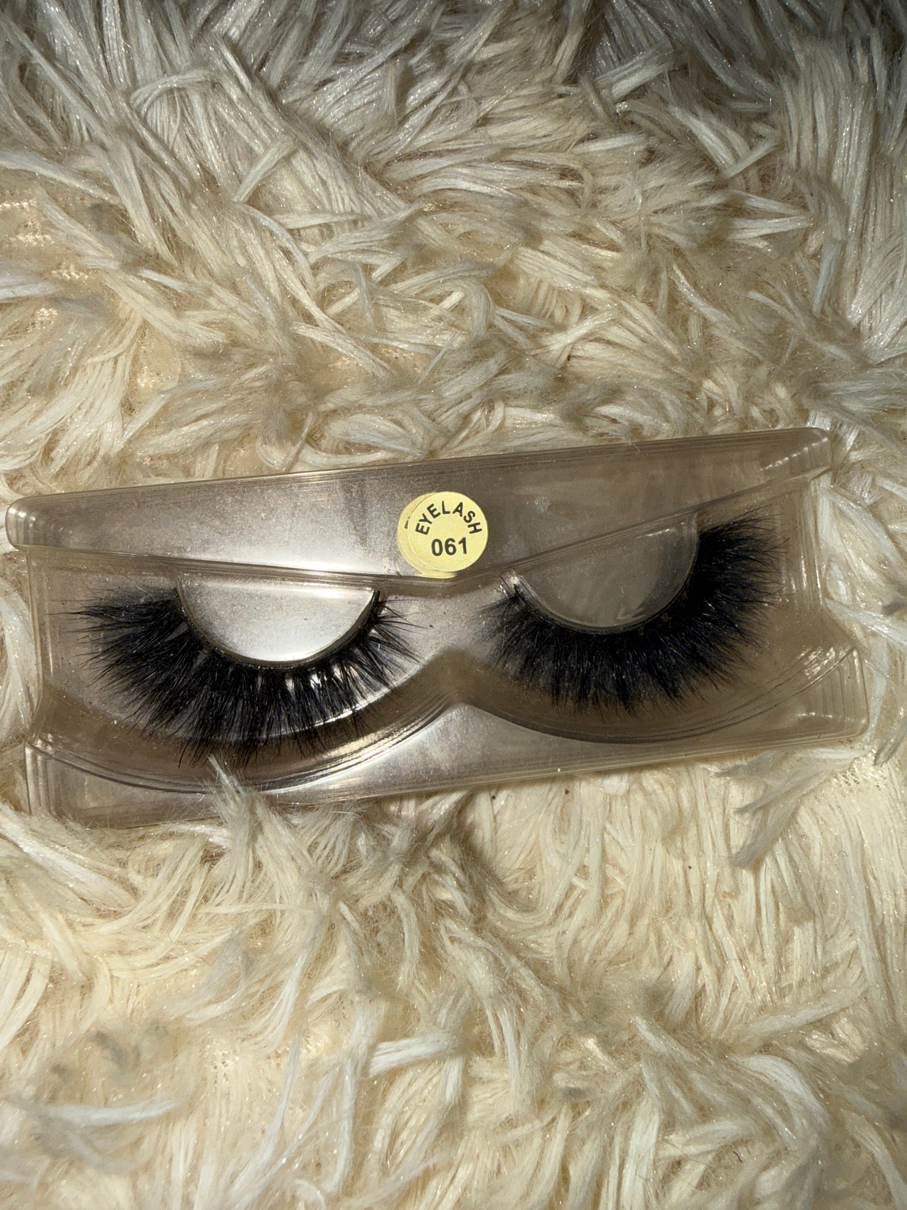 Beauties Throne Lash Strips 061